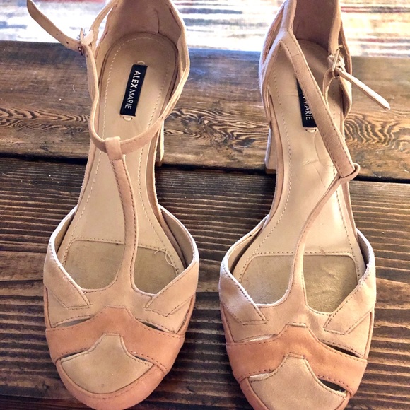 Shoes - Picture 4 of 4